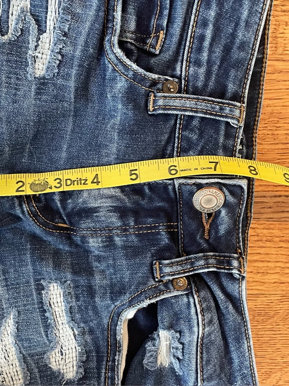 American Eagle Shortie Jean Shorts Women’s 4 Stretch Distressed Midi Daisy Dukes - Picture 15 of 16